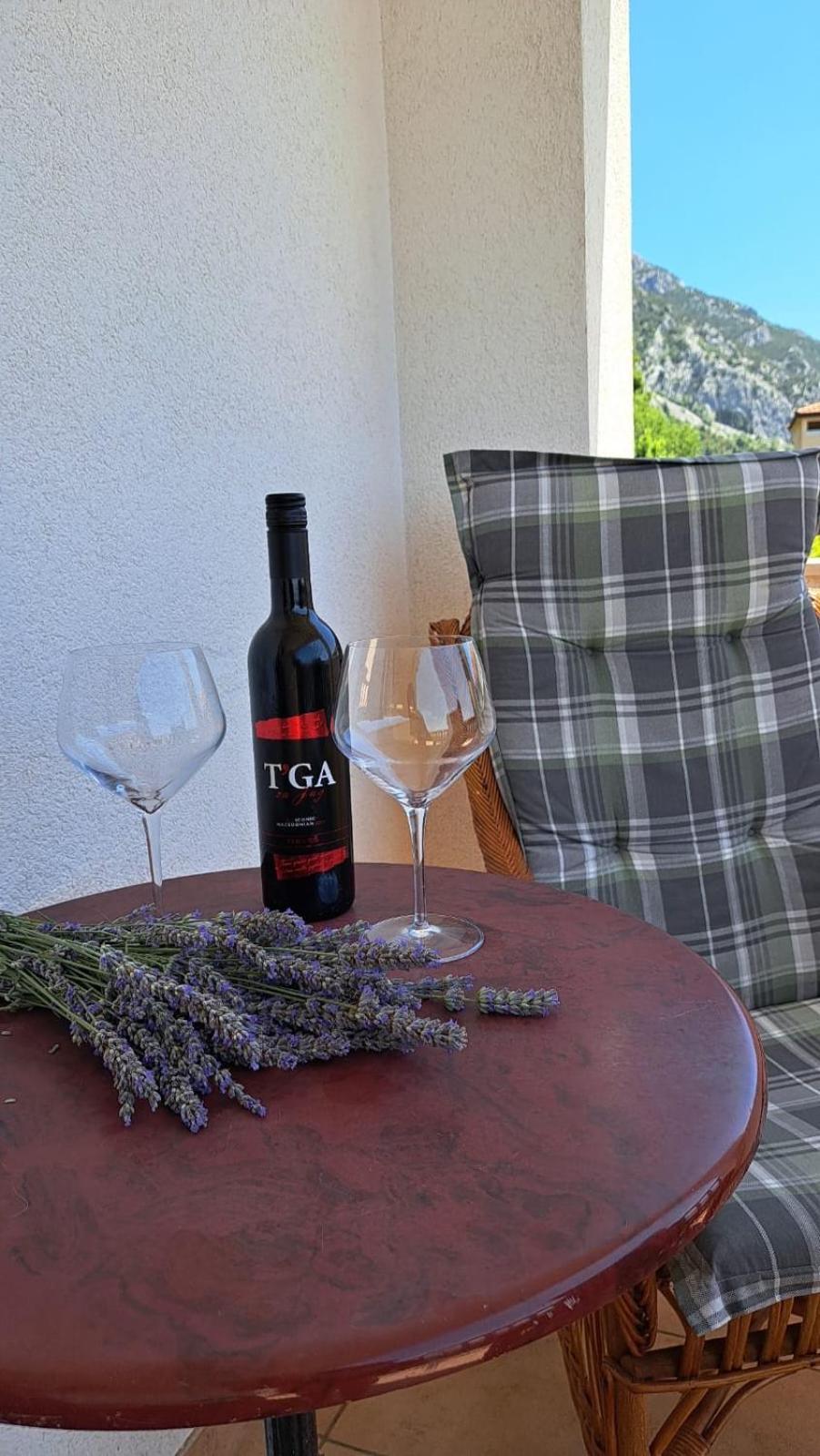 Apartmani Zderic Gradac  Buitenkant foto