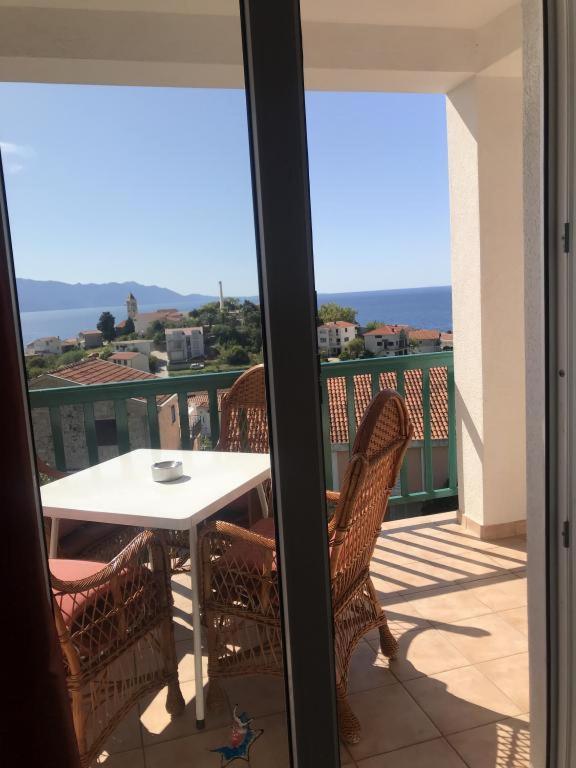 Apartmani Zderic Gradac  Buitenkant foto