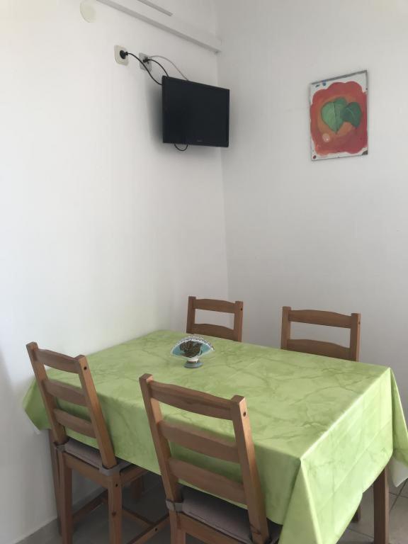 Apartmani Zderic Gradac  Buitenkant foto