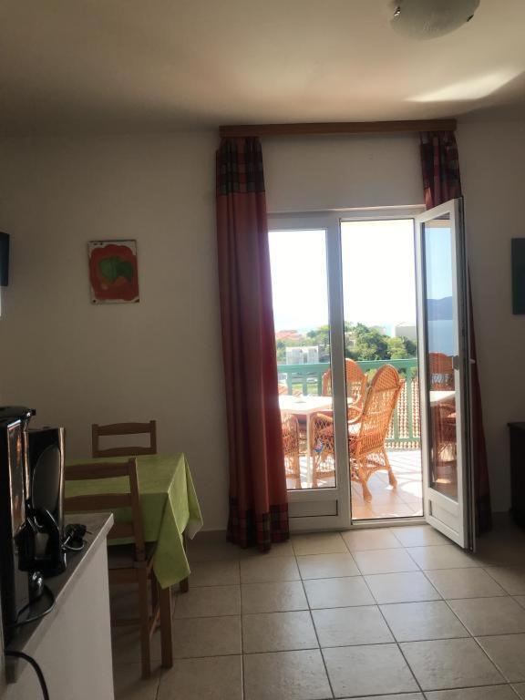 Apartmani Zderic Gradac  Buitenkant foto