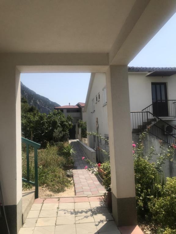 Apartmani Zderic Gradac  Buitenkant foto