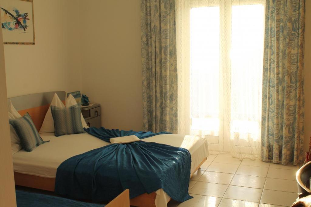 Apartmani Zderic Gradac  Buitenkant foto