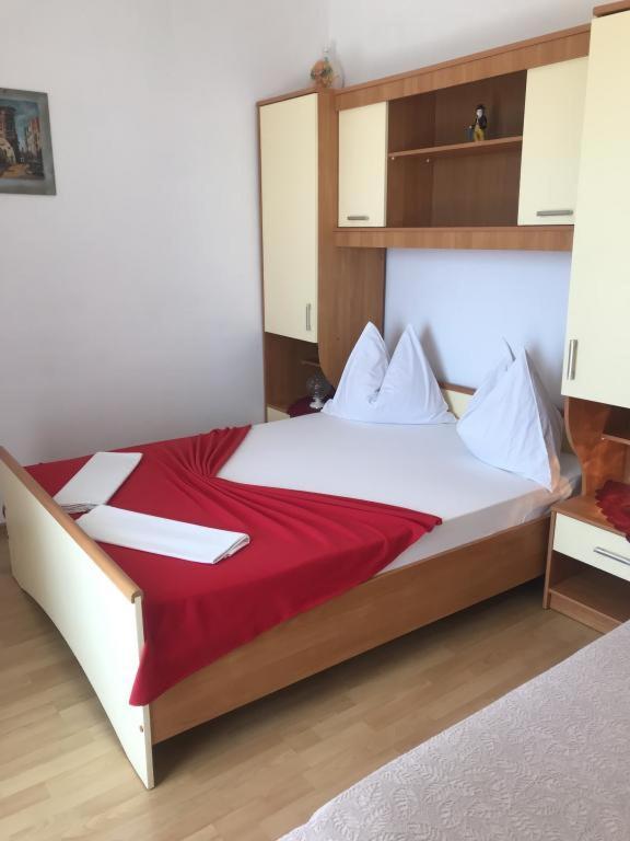 Apartmani Zderic Gradac  Buitenkant foto
